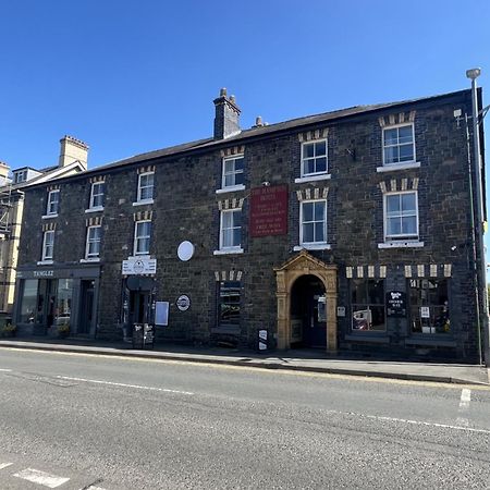 Hampton Hotel & Restaurant Llandrindod Wells Exteriör bild