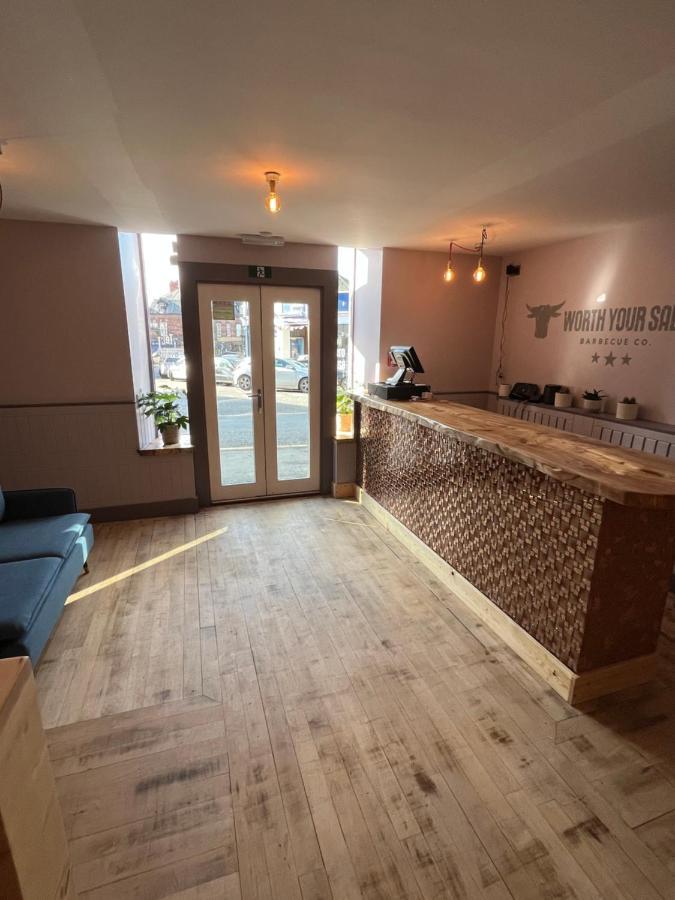 Hampton Hotel & Restaurant Llandrindod Wells Exteriör bild