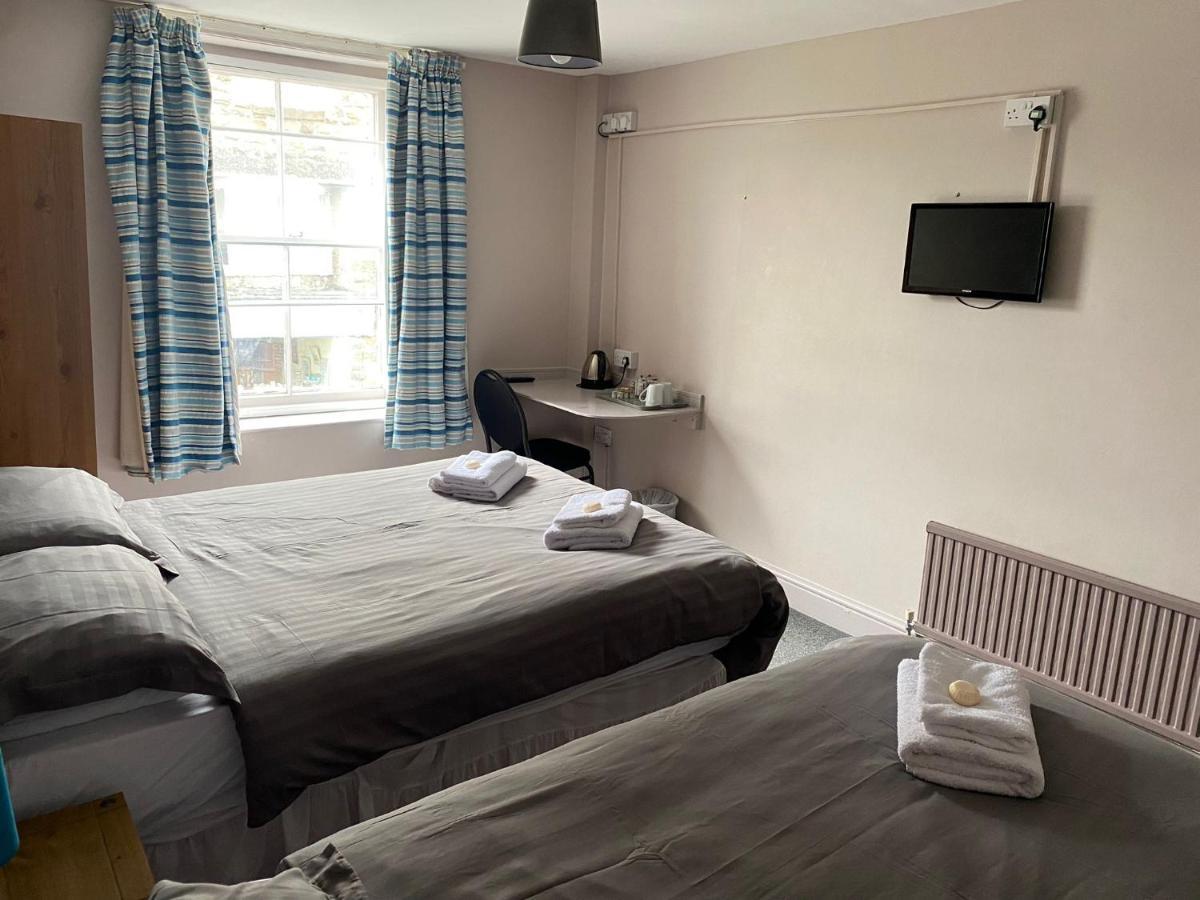 Hampton Hotel & Restaurant Llandrindod Wells Exteriör bild