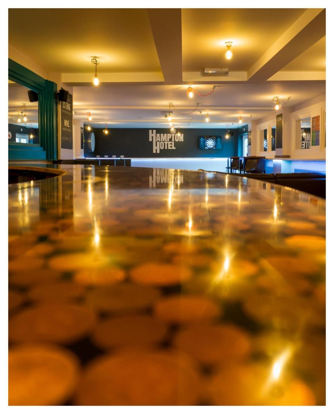 Hampton Hotel & Restaurant Llandrindod Wells Exteriör bild