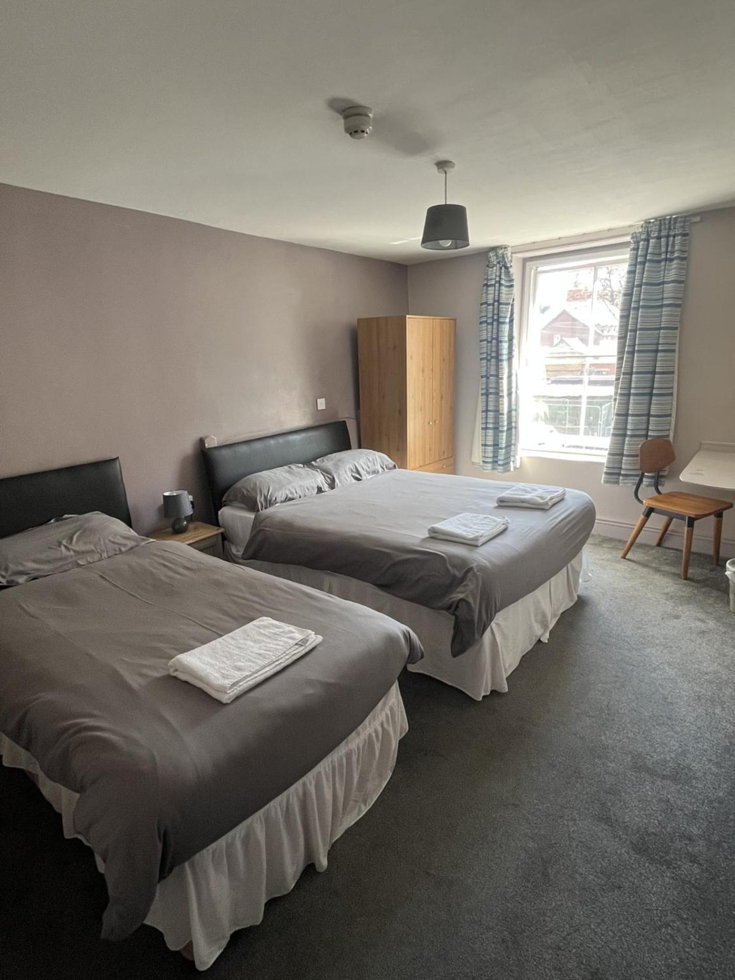 Hampton Hotel & Restaurant Llandrindod Wells Exteriör bild