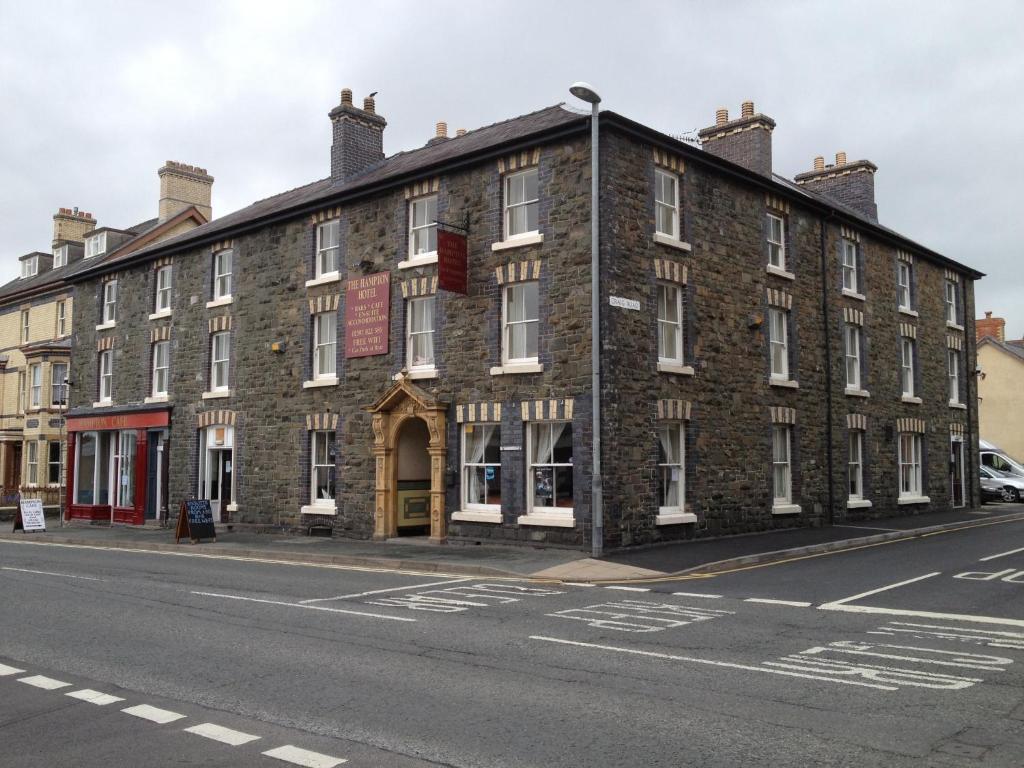 Hampton Hotel & Restaurant Llandrindod Wells Exteriör bild